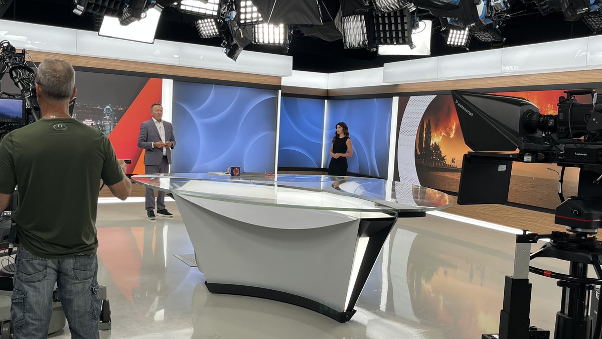 dabordlinfo's tweet photo. Qui dit nouvelle saison, dit nouvelle collègue dans l'équipe de D'Abord l'info (semaine) !!
Bienvenue avec nous @CLacroixRC https://t.co/UwLSDwbs0m