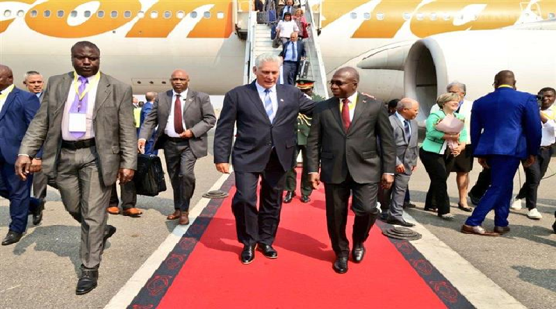 Presidente de Cuba arriba a Angola para suscribir acuerdos de cooperación

#ConversaítoConMaduro

vtv.gob.ve/presidente-cub…