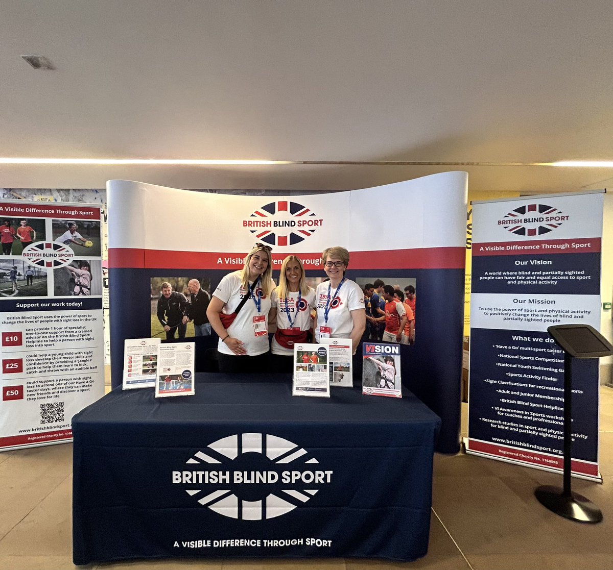 BritBlindSport's tweet photo. Team BBS will be located inside the Bramall Theatre every day this week from 11am to 3pm with our Activation Zone taking place outside in Chancellorβs Court.
Come and say hi π https://t.co/Y9crkGbBqu