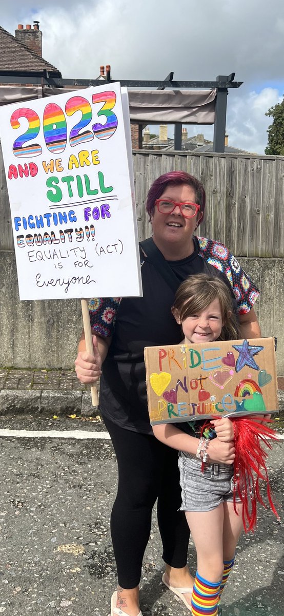 UNISON_IOWLG's tweet photo. Good to hear from @PeterTatchell  when he opened @IWPride on Saturday reminding everyone how Pride IS a protest. Fabulous event attended by our LGBT+ Officer - a Trustee of Pride and our Equality Officer. #LoveWins @UNISONLGBTplus @UNISONLGBT_SE https://t.co/KYSKvJC7HO