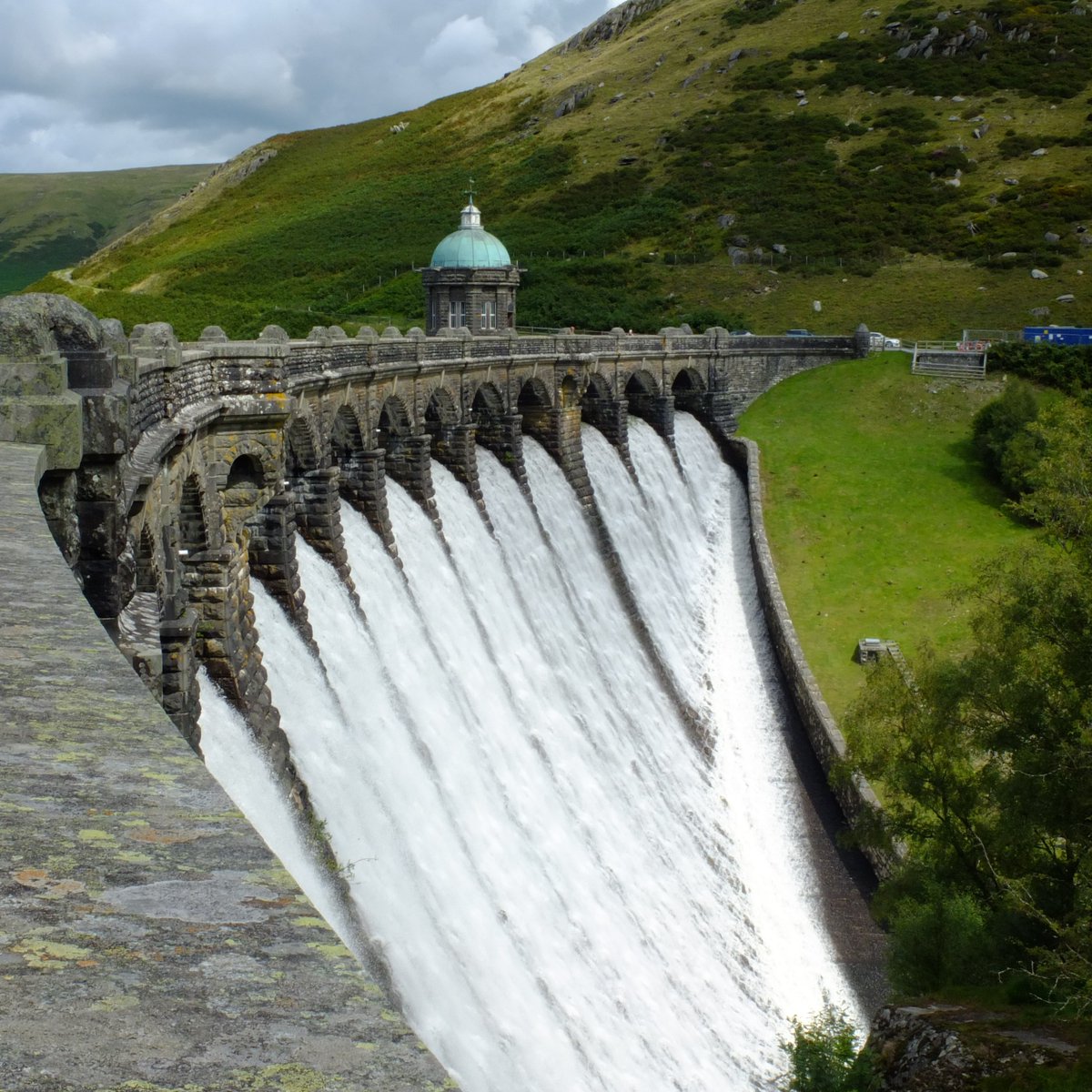 Rideventures's tweet photo. More from the recent recce for The Epic sportive - here's a rare sight - the dam overtopping in August - #welshcyclist #TE23 #rideventures https://t.co/InaYmgVpOJ