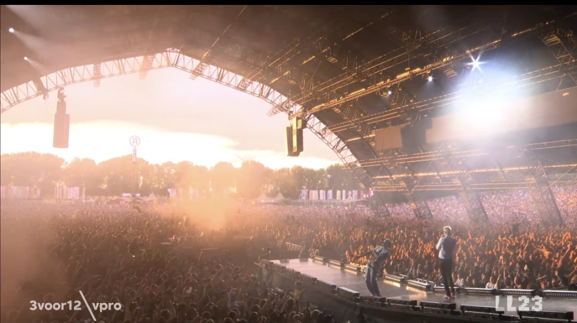 Tim Hofman tweet media