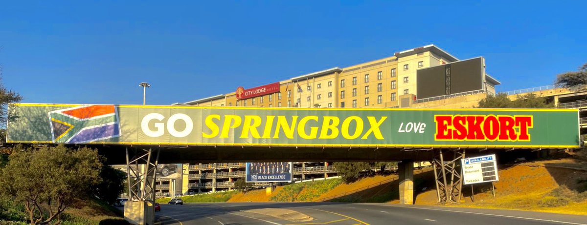 Rorisangmasina_'s tweet image. What’s spring without a good South African Braai?🔥 well @EskortFood got me covered with their ‘Eskort Springbox’ 🔥🥂🥩🍗

 #Springbox #ad