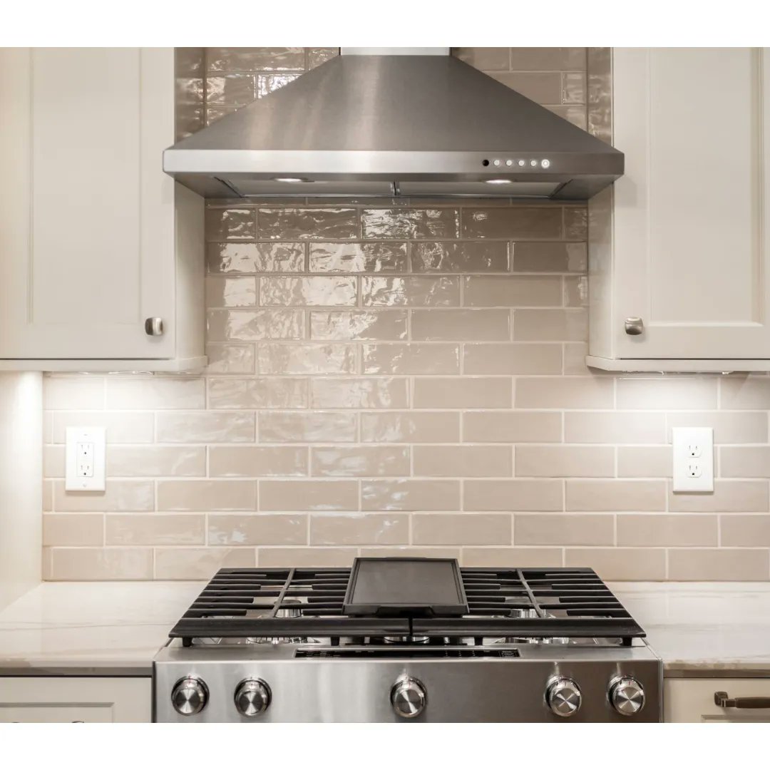 Dream_Baths's tweet photo. Discover the essence of comfort and elegance in this one-of-a-kind kitchen, where function meets luxury.  #kitchen #remodel #contractors #columbus #ohio #lifeincolumbus #onlyincolumbus #smallbusinessohio #craftsmanship #customhomeservices https://t.co/62cOyWF086