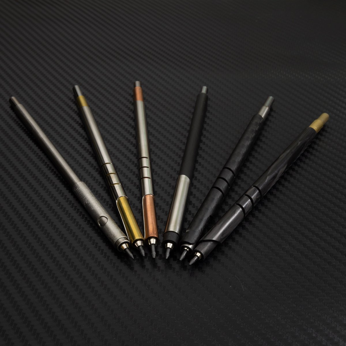 Lucio Rossi Designの2ミリ芯ホルダーシリーズが入荷しました。 画像左