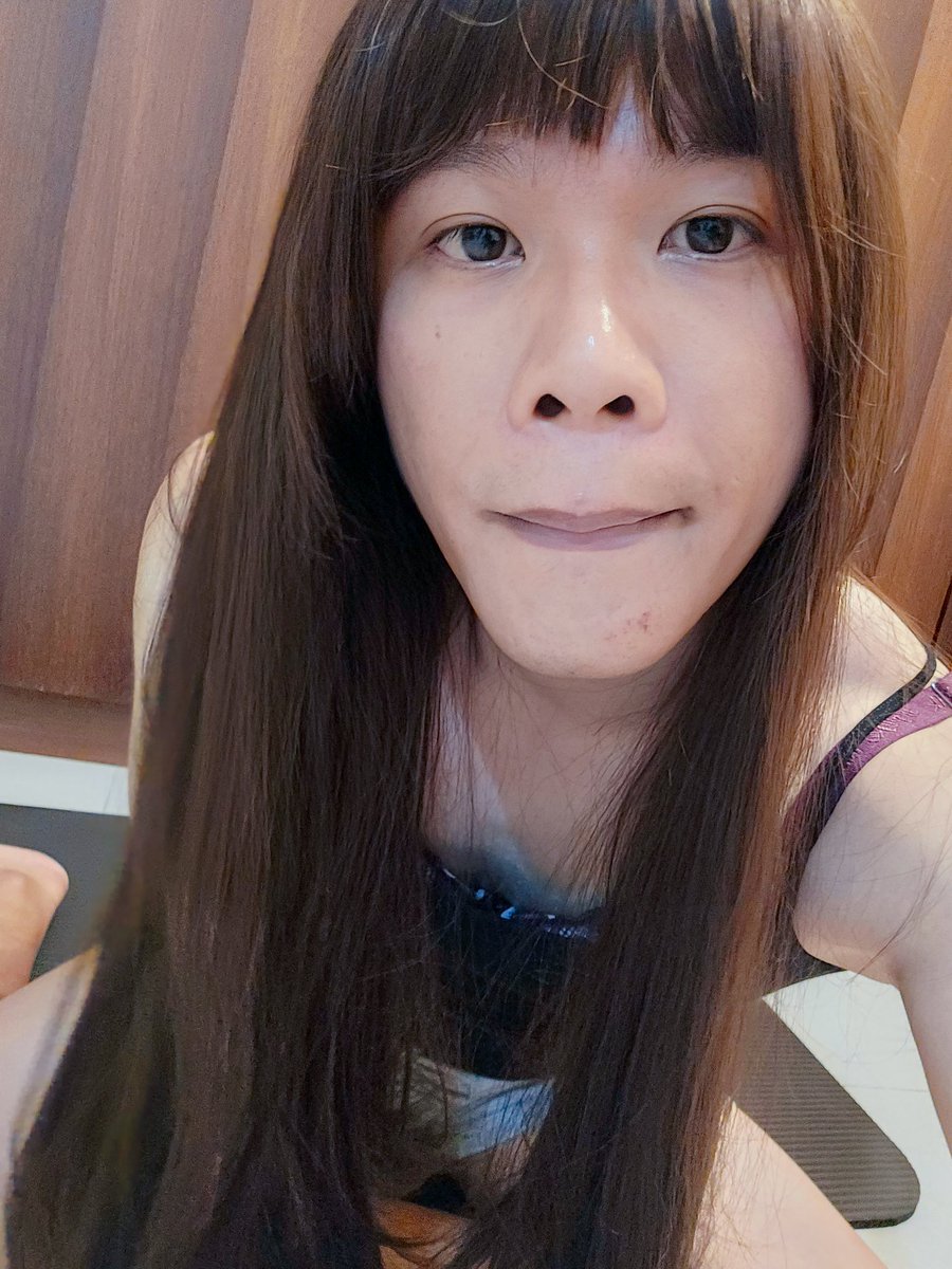 che84407618's tweet photo. 嗨～好久不見了唷！
最近忙著減肥，忙著享受生活
天氣太熱長髮著實有些困擾
所以就有那麼些懶惰，但還是有少女心的時候啦❤️
#偽娘 https://t.co/icQOH8HLod