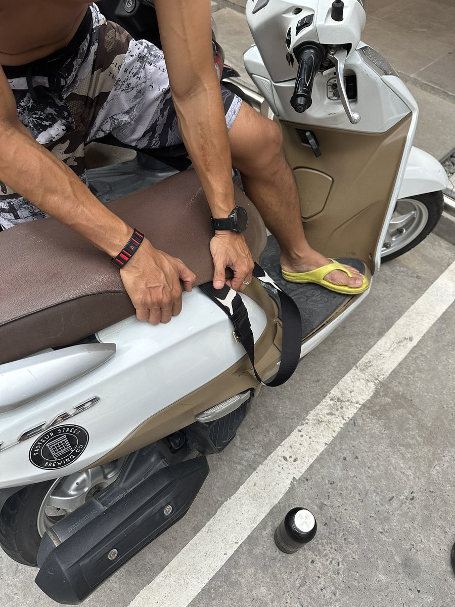 DrLucyJ's tweet photo. Three years in VN and I locked my keys in my bike… thank god for the amazing gym members who helped me break into my seat and retrieve them 😂 https://t.co/NHbCrHBGGb