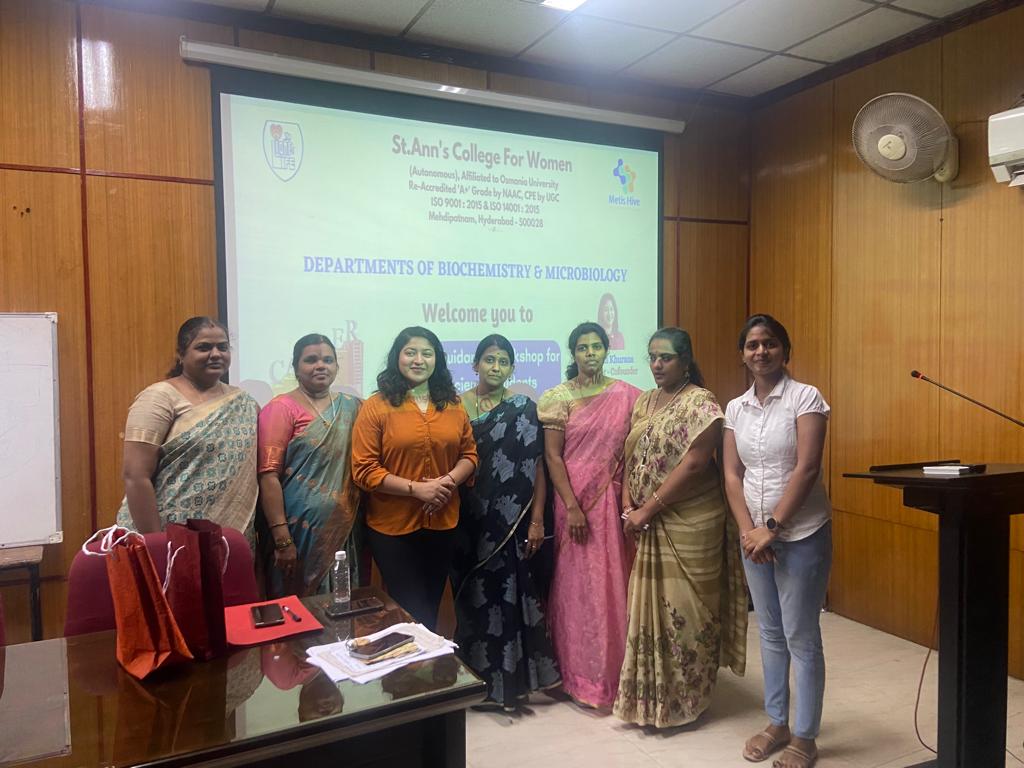 MetisHive's tweet photo. Metishive Empowers Life Sciences Students 🌟
🎓 Career Workshop @ St. Ann's College, 100+ eager minds!
💼 Roadmap to Success: Diverse professions &amp; opportunities in Life Sciences.
🔑 Unlocking Experience: Emphasized internships for hands-on learning.
Kudos to St Ann's College! 😃 https://t.co/3otPjJnsRm