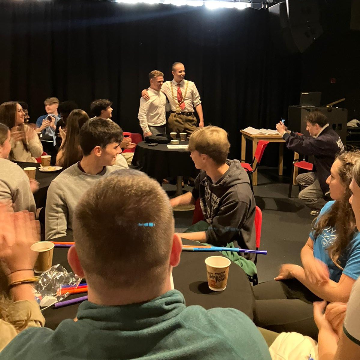 riofoundation's tweet photo. We’re here today at @OhYeahCentre
for @HopeCollective2’s #BelfastHopeHack for a great day full of workshops and discussions
It’s been brilliant to hear Lord Mayor Belfast @CllrRyanMurphy and NI Youth Ambassador @Leobrown_12 talk to the young people so far!
@FundforIreland https://t.co/CdaxMQHJxE