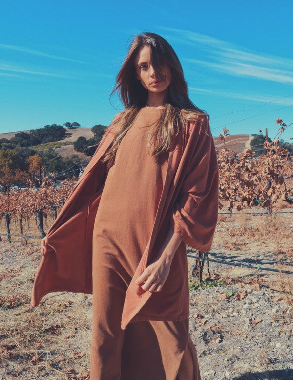MerakiniSurf's tweet photo. Don't wait, shop our summer sale now and slay summer like a true fashionista! 🌞 - ChatGBT wrote this lol 

The Ojai Mauve by People of Leisure  $88.00 🛍️
Fast &amp; Free Shipping 📦 

Shop this look  https://t.co/Kbseb9brrJ
#shopsmall  #ootd #summerstyle #sale #florida #california https://t.co/1xet7onSQx