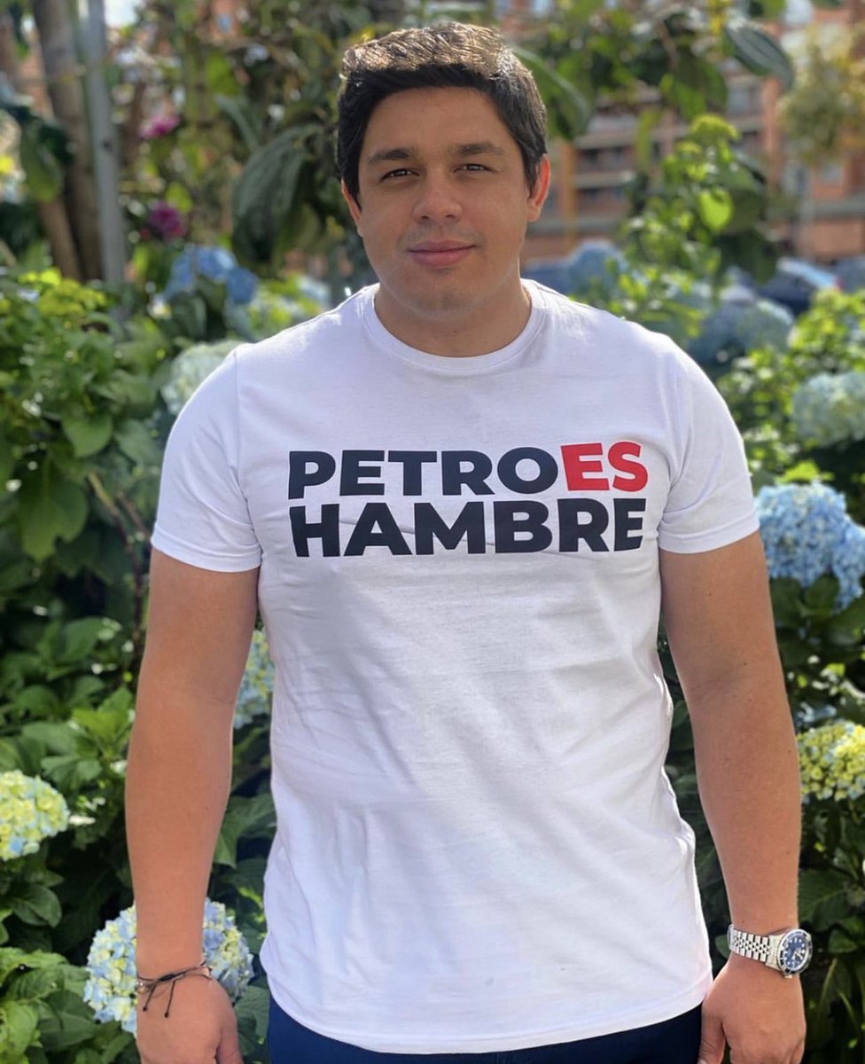 nometiente2's tweet photo. Yo, "que soy un bot de la India impulsado por hackers de Rusia", tengo la MISIÓN de cuestionar a través de una fuente confiable, si una persona con las características del individuo de la Foto aún tiene hambre y necesita ser incluido en el PAE.

#CaracolMiente #SemanaMiente #RCNMiente