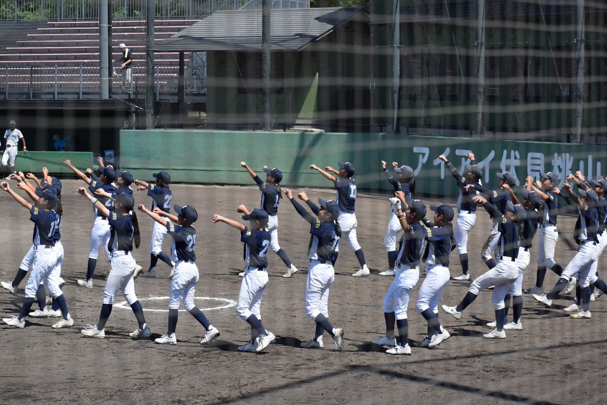 shining__venus's tweet photo. 明日、準決勝⚾️
11:30〜
🆚三鷹クラブWさん

絶対勝ぁーーーつ‼️

#京都シャイニングヴィーナス
#第８回全日本中学女子軟式野球大会 https://t.co/abHbiQGIiY