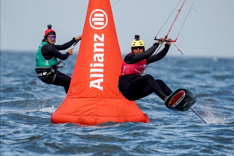 2023 Allianz Sailing World Championships in The Hague hailed as inspirational and historic @WorldSailing sail-world.com/news/265633/Al…