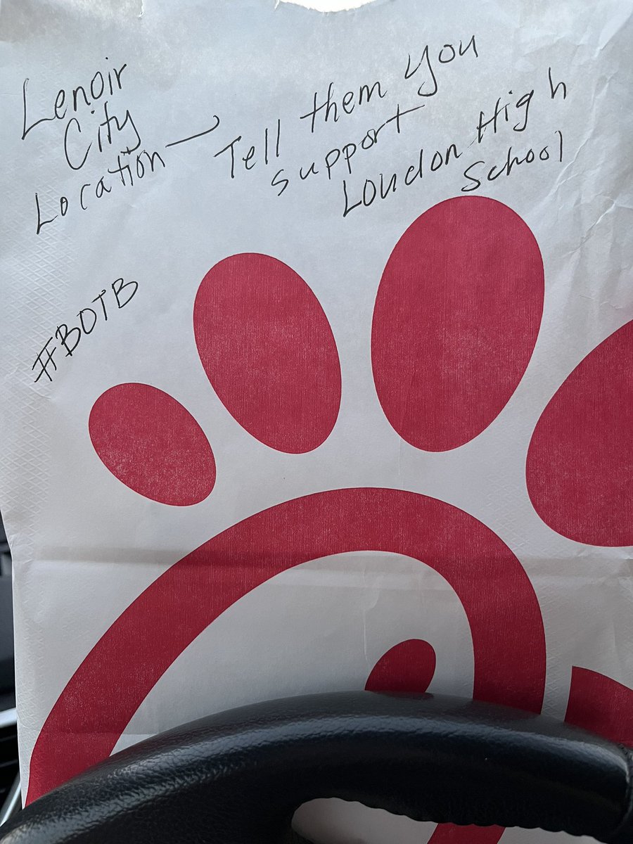 Go to LC Chick Fil A today and tell them you support Loudon High School in the Battle of the Chicken Nuggets! Battle of the Bridge Week! #GBR <a href="/RedskinsLhs/">LHSRedskins</a> <a href="/ChickfilA/">Chick-fil-A, Inc.</a>