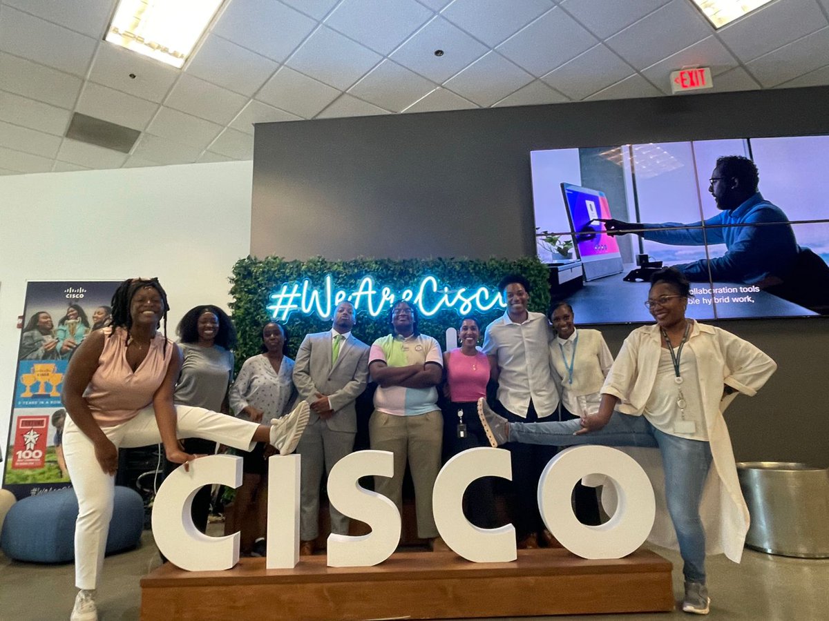 CiscoUKI's tweet photo. βI had the opportunity of meeting my fellow intern cohort from around the world, building strong bonds with them, and now they have become my friends for life.β
Mureena, Cisco Intern.
Learn more about Cisco Internships here π https://t.co/cmtAPLzEUg
#CiscoIntern https://t.co/fDPNzkbDBq