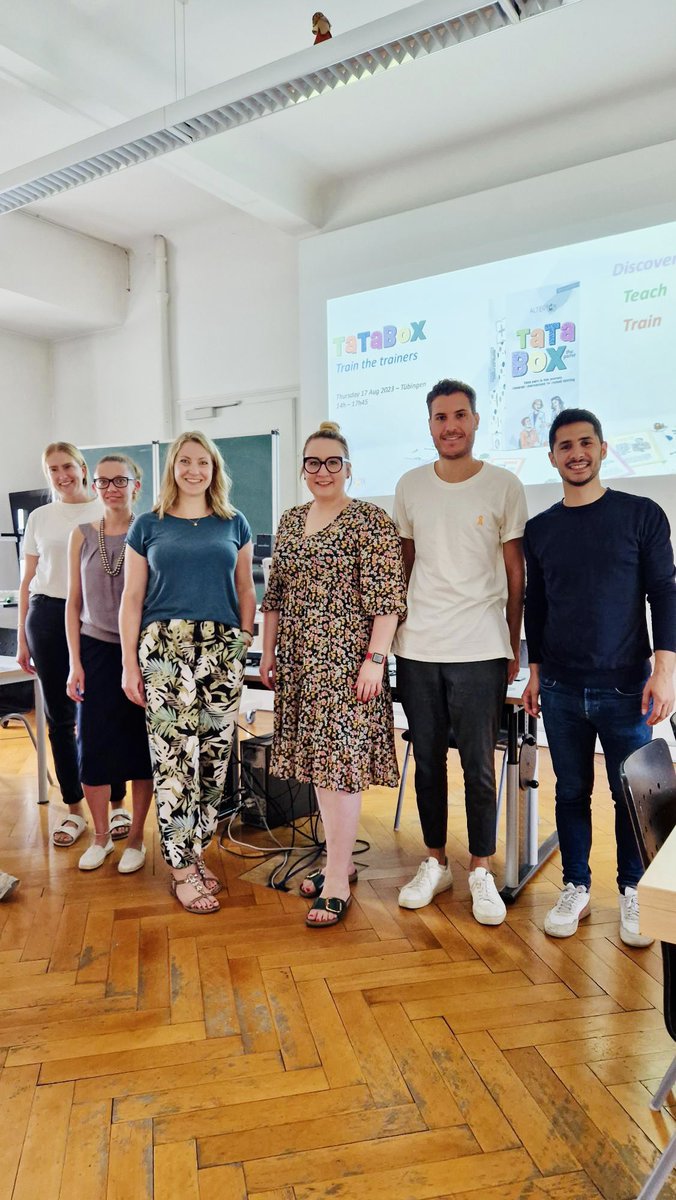 3RCenter's tweet photo. What a fun afternoon! Many thanks to @AltertoxAcademy & our #3RNetworkBW partners for the great workshop! Impressive & inspiring to learn how many possible applications the #TATAbox offers. We’re excited to integrate the game into our teaching, workshops and summer school! 🙌🎓📚 https://t.co/n2SwmrCWXE