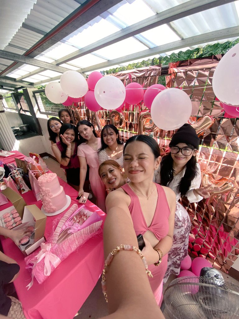 jhaypee__'s tweet photo. advance happy legality my @heyitsyshiel, love u always! https://t.co/NfWhlH7qXQ