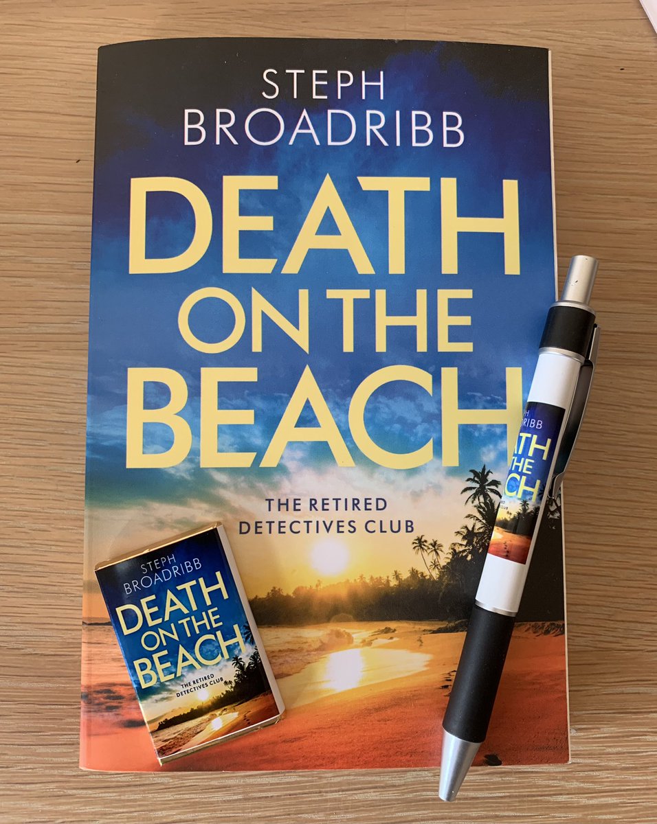 To celebrate DEATH ON THE BEACH having 1400 reviews I’m doing a #giveaway. For a chance to #win a signed paperback, matching pen &amp; mint chocolate (pictured) like and retweet this post. #comp closes Wed 23 August 2023 at midnight UK time. Open worldwide. No cash prize alternative.