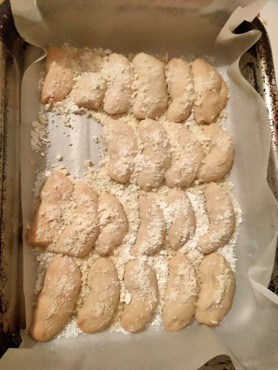 Been #baking in #lacuisinederobster; these are #germanbiscuits, #vanillekipferl. #Yummy #germanfood