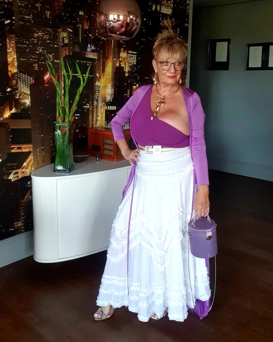 ja_nesnewshoe's tweet photo. Lilac Stories..........💜🤍💜🤍

#lilactoday#lilacstories #stylelilac #ootd#stylemaxiskirt #styleshorts #mystylemyway #mysummer #summerdiary #summeroutfits #mystylediary #myweekend #mytargetstyle #sharemystyle #sharemysquare #sharemylook 

~~>https://t.co/av1TpsSpJx https://t.co/Lu8QafUSd6