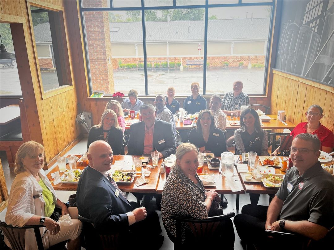 Thanks to CJ's Brewing Company for hosting our monthly Spotlight Lunch last week. Always great food and great service and the perfect place for members to meet and network while we support one of our local eateries.

#BetterTogether #SpotlightLunch #EatLocal