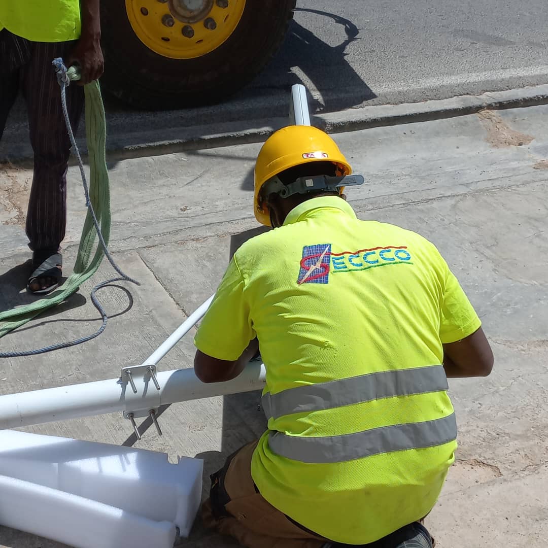 SECCCO_Somalia's tweet photo. Our most recent site is #Garowe city,now businesses can enjoy extended working hours at night with improved security.#solarforbusiness #solarforsecurity https://t.co/xs20rO95Jc