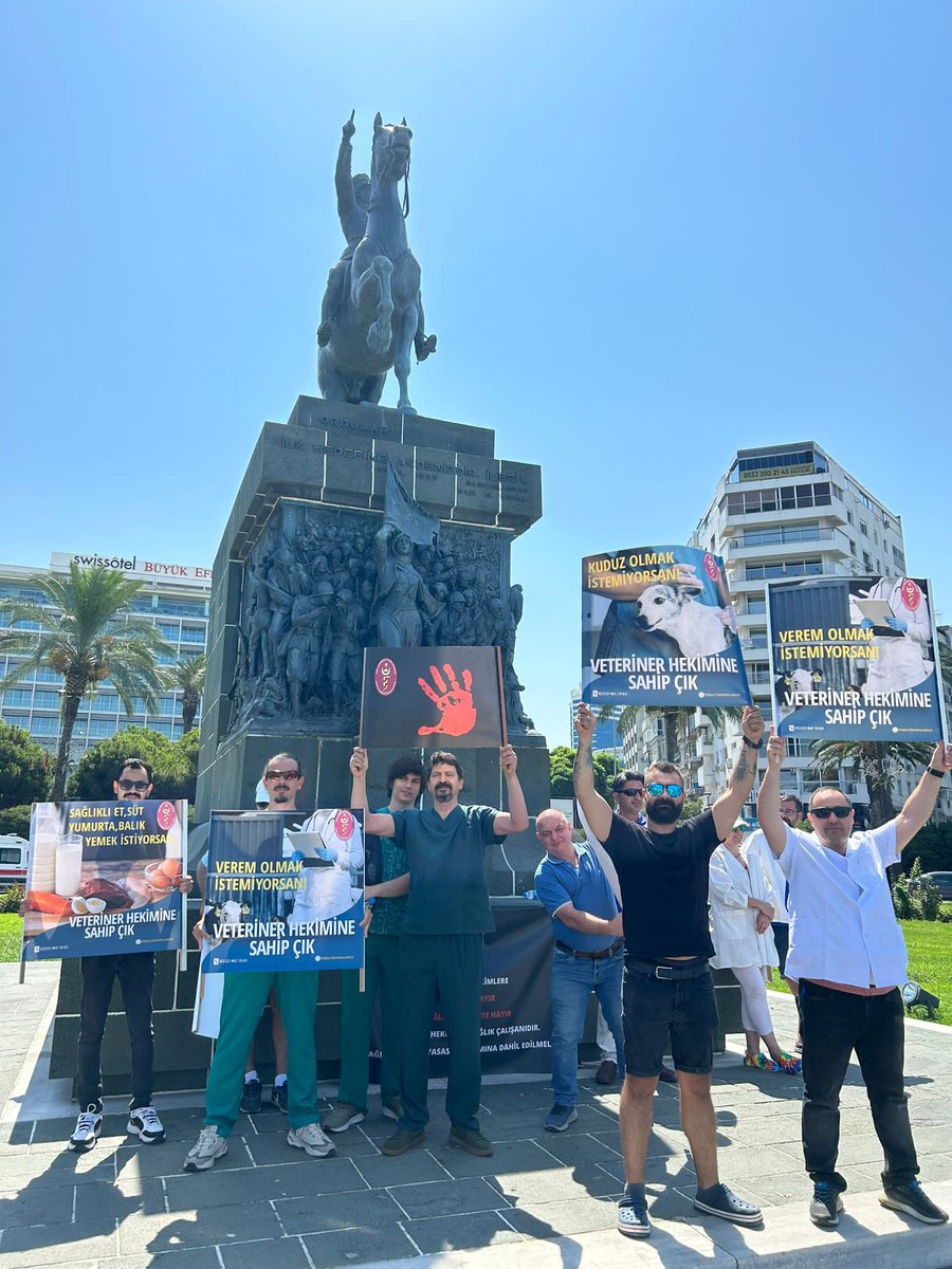 Mesleğimize karşı artan fiziki, psikolojik ve ekonomik şiddete, yok sayılmamaya Hayır demek için Cumhuriyet Meydanındayız!

Veteriner Hekimler Sağlıkta Şiddet Yasasına Kapsamına Alınmalıdır!
#VeterinerHekimeŞiddeteSon
#SağlıktaSiddeteHayır
#VeterinerHekimSağlıkÇalışanıdır