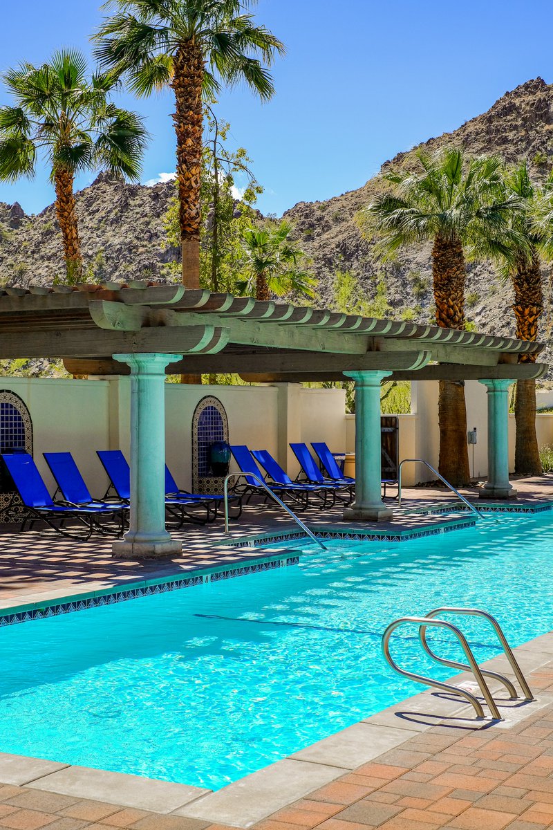 Resorts_Club's tweet photo. Unwind and recharge in style at LA Quinta Resort's elegantly designed rooms and suites. Every detail is crafted for your comfort. Browse All Rentals at: https://t.co/xIsCPBNlLa
#LuxuryAccommodation 
#RestAndRelax 
#ComfortInStyle https://t.co/JKBsvkXmJ0
