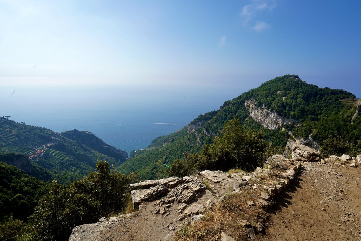 _5c0tt_'s tweet photo. Italy is pretty damn gorgeous 🇮🇹📸 https://t.co/w4IXHlYumJ