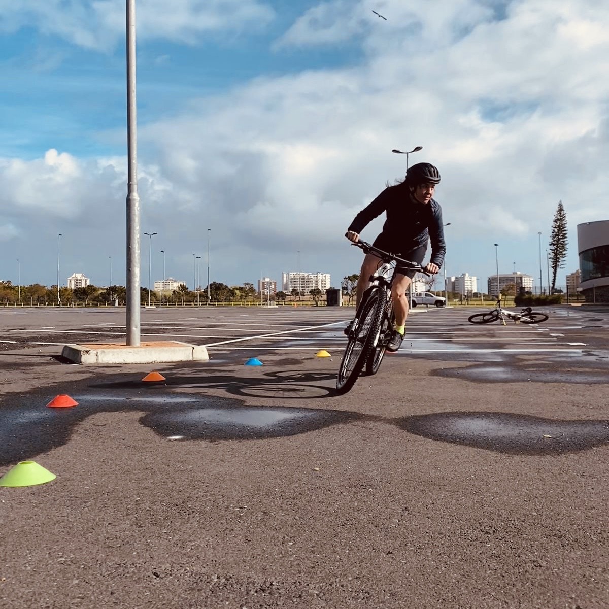 extremely mike ehrmantraut voice: "no more half measures." 🚴‍♀️💥 it's foundation skills &amp; drills with <a href="/breakawayrides/">BreakAway Rides</a>. why? if i'm going to finish last at <a href="/karootocoast/">Karoo to Coast</a>, i'd like to do so with all my teeth.