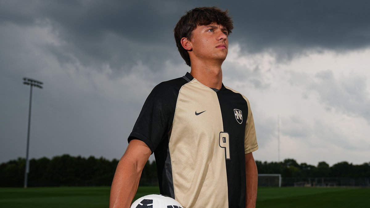 Brian_Haenchen's tweet image. ⚽️⭐️: Weston Bradley (@bhsdogsbsoccer), @_catherinecline (@ladyirishftbol), @nataliehayy (@bhsdogs_gsoccer), Sam Holland (@MillerNationAD), @JocelynLove22 (@LapelGirlSoccer), Elaina Maurice (@TCTigers).

🗳️➡️ Friday, noon: indystar.com/story/sports/h…