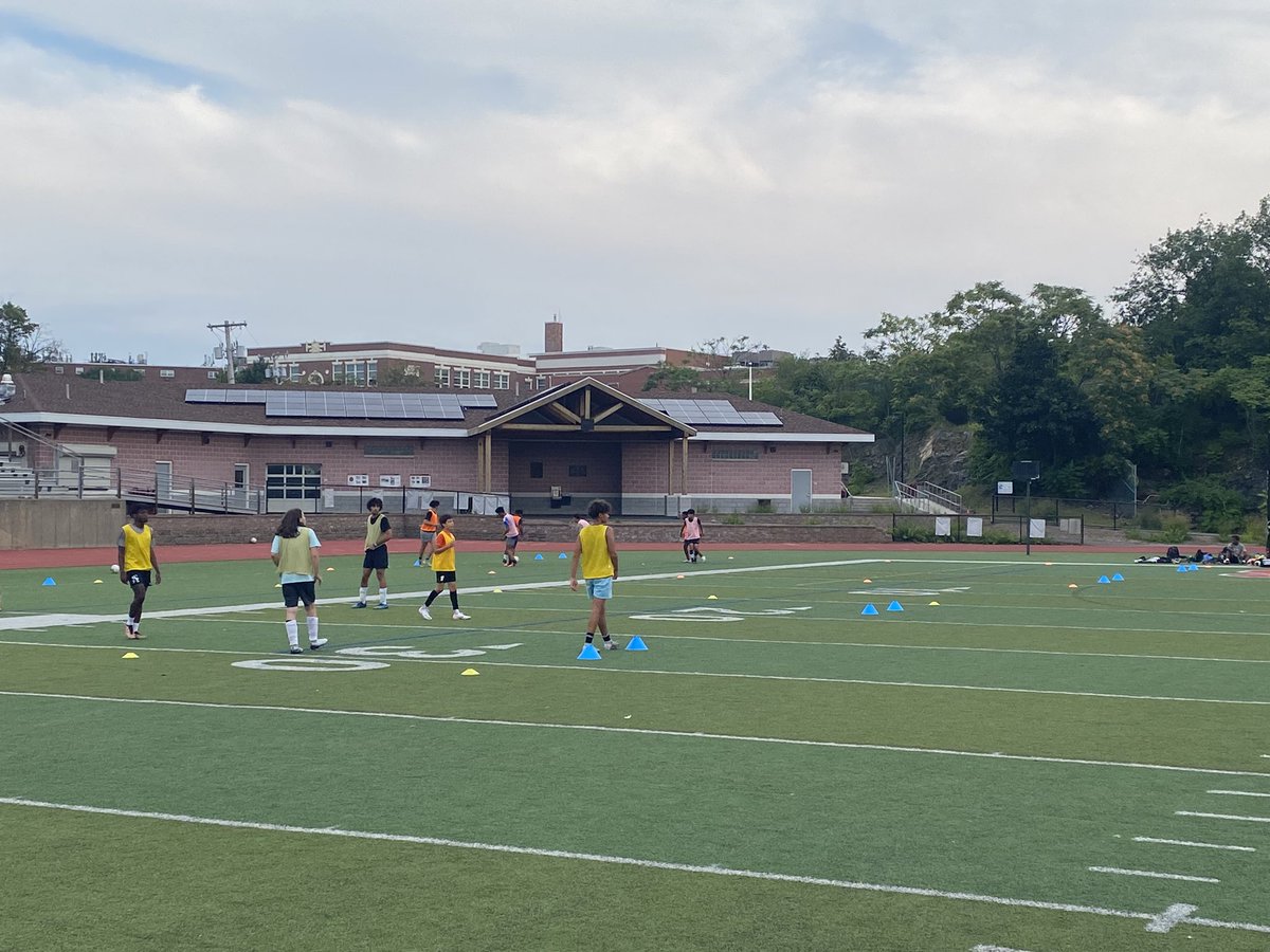 SACSAthletics's tweet photo. Good Morning from Day 1 of Pre-Season for Fall Athletics! Girls and Boys Soccer getting in some early morning work at Bertram to start the day! @SalemAcademyCS #gonavigators https://t.co/G1Le3V57xC