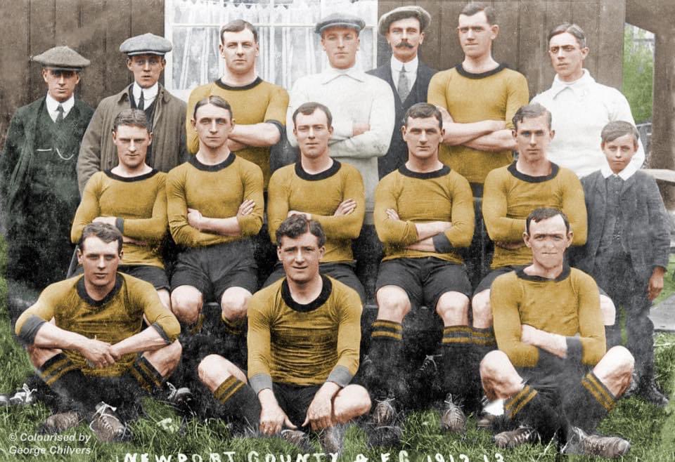 TFHBs's tweet photo. Football History in colour 🎨

Newport County pose before their first season. The side would wear amber and black in homage to the colours of Wolves after an influx of steelworkers from the midlands town arrived earlier in the 20th century. (1912)

Colourised: @Garswoodlatic https://t.co/9mJEWvqxuj