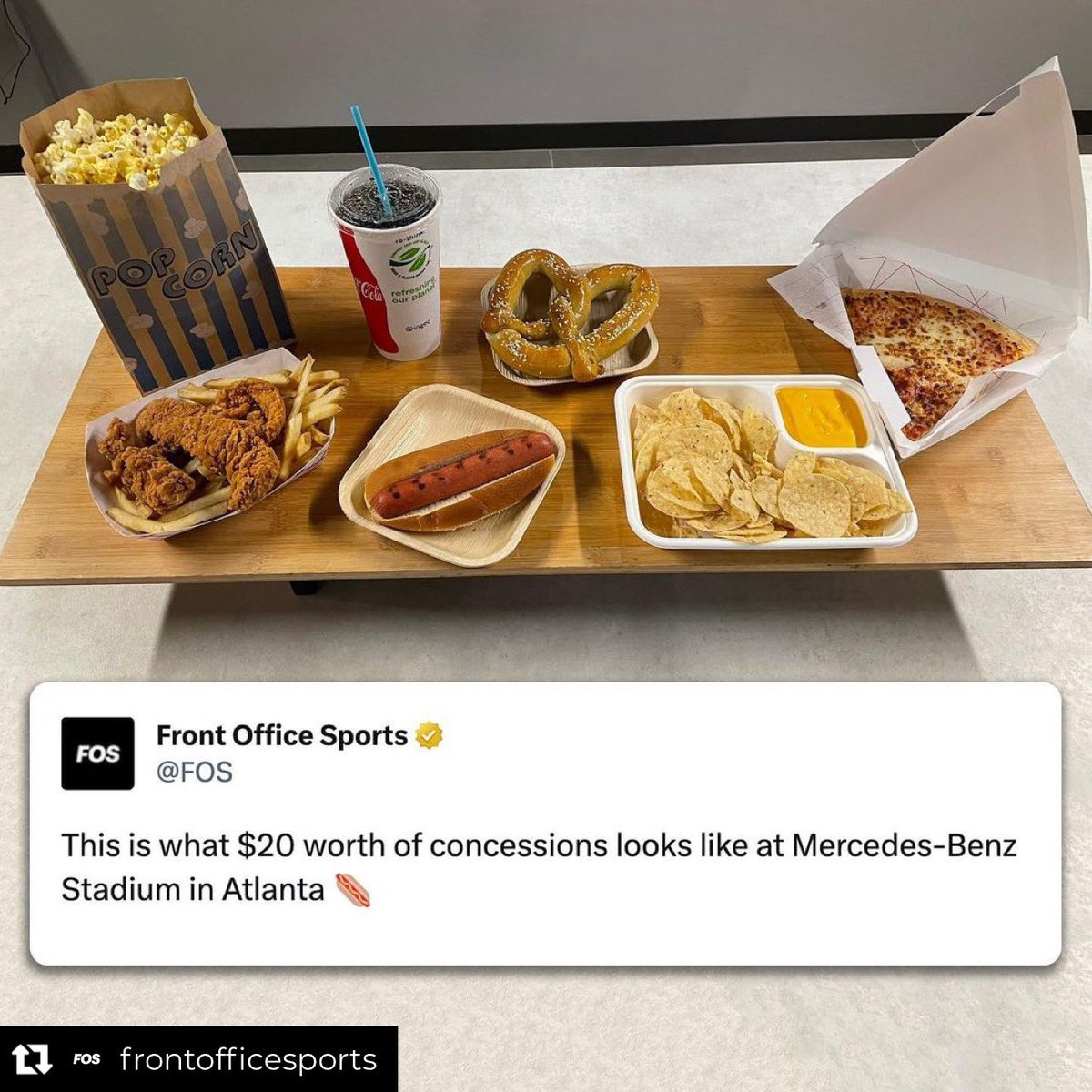 GothamCityCrew's tweet photo. Anyone been to a @atlantafalcons game?  Can you confirm these prices?  It’s true hope that other owners would follow..
—————————————————
Posted on: www.instagram.con/frontofficesports
•
When Atlanta built its new stadium in 2017, owner Arthur Blank introduced new fan-first concession prices 🍔

( via https://t.co/jOEhLJDvLX )