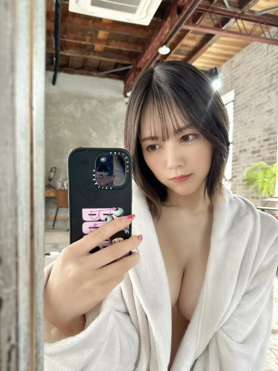 今日は撮影でした❤️‍🔥
皆さんも月曜日お疲れ様です🫧 https://t.co/ZXr0ObLwzM