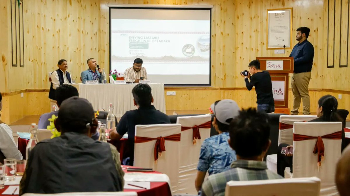 DIPR_Leh's tweet photo. Secy Transport, UT Ladakh (Amit Sharma) @amit1kas inaugurates session on freight electrification in Ladakh, flags off electric freight vehicles.
#electricfreight #ladakhsustainability
@lg_ladakh @LadakhSecretary @MIB_India @PIB_India @MORTHIndia @mnreindia @prasarbharti https://t.co/mDuliCa4ZC