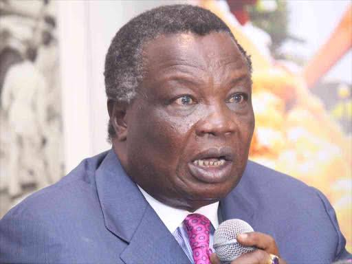 Fresher akiona forth yr anekunja nguo zake vizuri then anaziweka Kwa kikombe