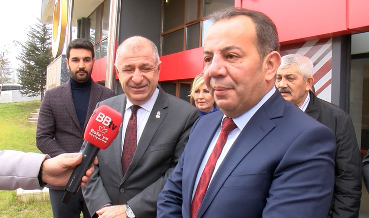 Tanju Özcan, Ümit Özdağ'ın İnebolu'dan Ankara'ya gerçekleştireceği yürüyüşüne eşlik edeceğini açıkladı:

"Cumhuriyetimizi, Atatürk’ü, Kuvayı Milliye’yi, Kahraman Anadolu Kadını’nın kağnılarla taşıdığı silah ve cephaneyi unutturmaya çalışan, iktidar ve bir kısım muhalefete inat,