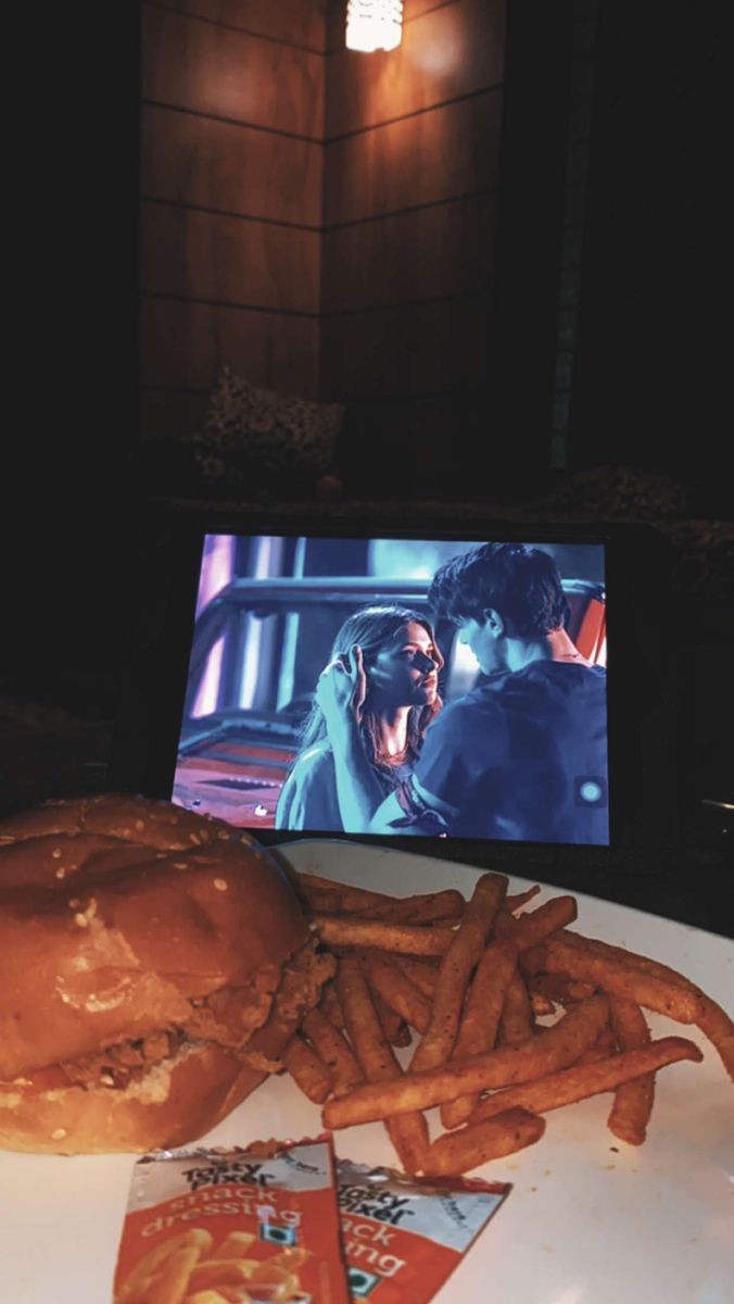 nancy_sharmaa's tweet photo. #watchingmyfault ❤️🤌 https://t.co/fzauIJVysG