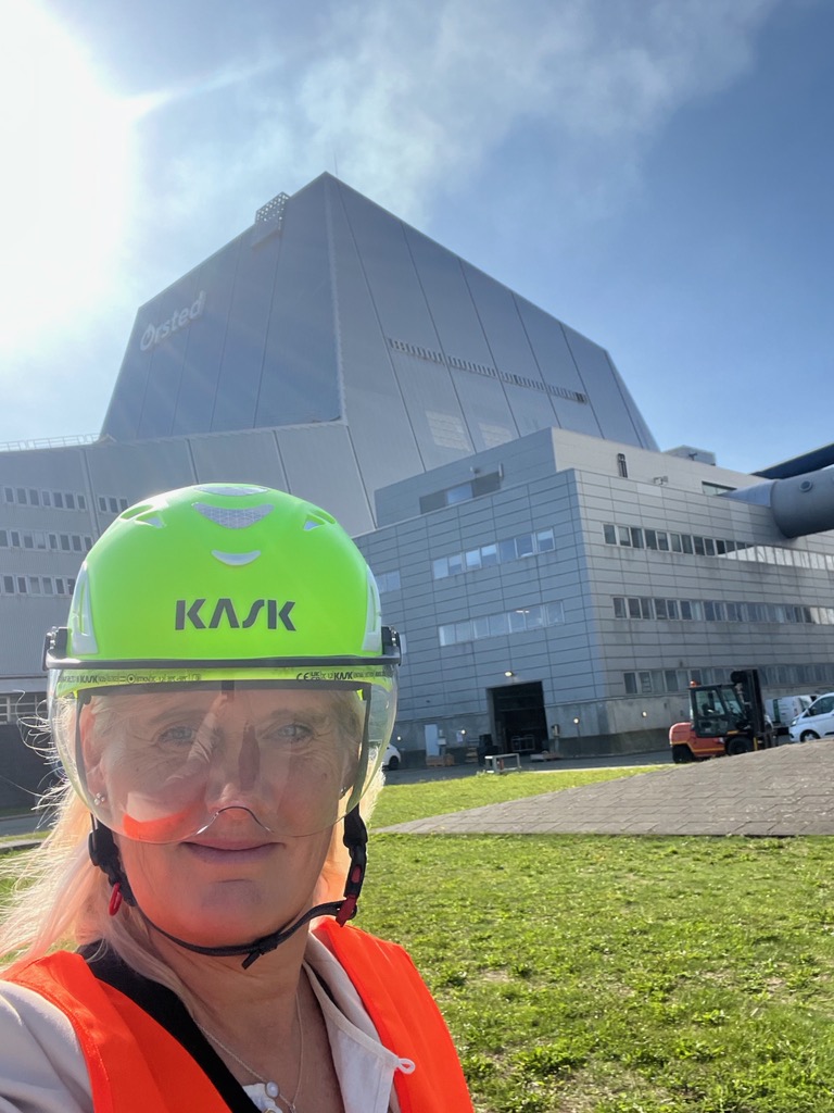 Regeringen ser helt rigtigt, når den i sit nye udspil ”Klimahandling” mandag prioriterer fangst, lagring og transport af CO2. Der er et vækst- og jobpotentiale for Danmark og havnene, der spiller en central rolle i den grønne omstilling. Vores havne er klar.
#dkpol #blaadk #klima