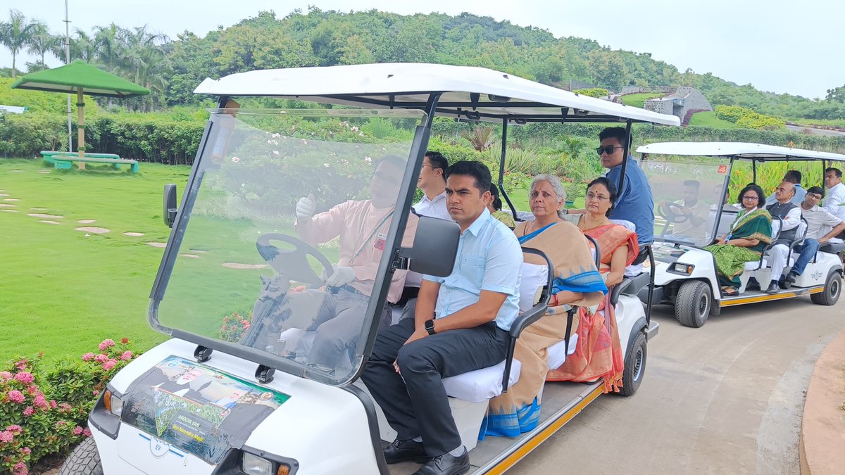 nsitharamanoffc's tweet photo. Smt @nsitharaman visits Arogya Van developed near the Statue of Unity in Kevadia, Gujarat.

Arogya Van, which exhibits a wide range of medicinal plants and health-related landscapes, has been developed to raise awareness about the important role played by plants in the wellness of human beings. 

There are five gardens inside Arogya Van – Garden of Colours, Aroma Garden, Yoga Garden, Alba Garden and Lutea Garden.