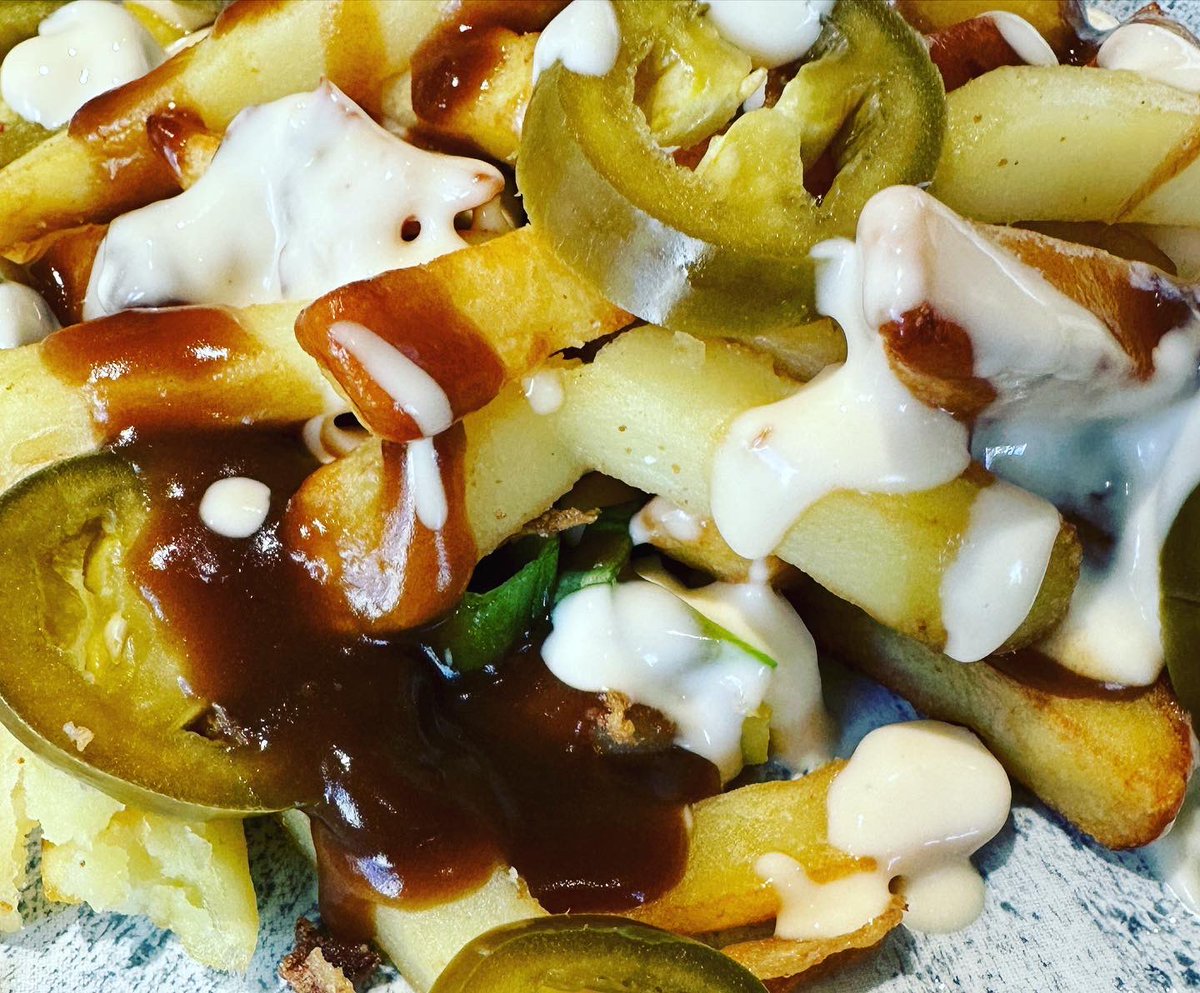 Today in Sabroso We have 🇨🇦🍟Poutine