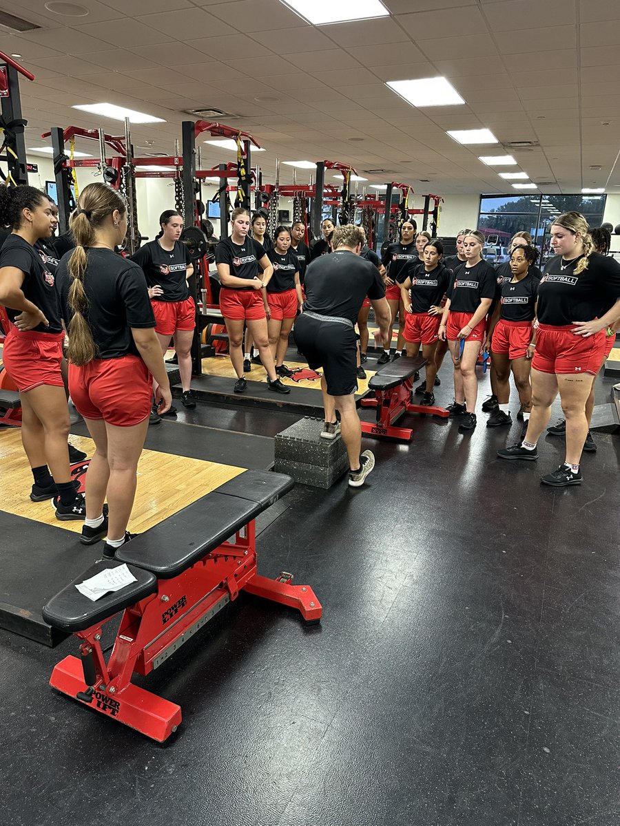 𝑾𝒂𝒌𝒊𝒏𝒈 𝒖𝒑 𝑩𝒆𝒂𝒖𝒎𝒐𝒏𝒕 🏋️‍♀️💪 #WeAreLU | #AsOne