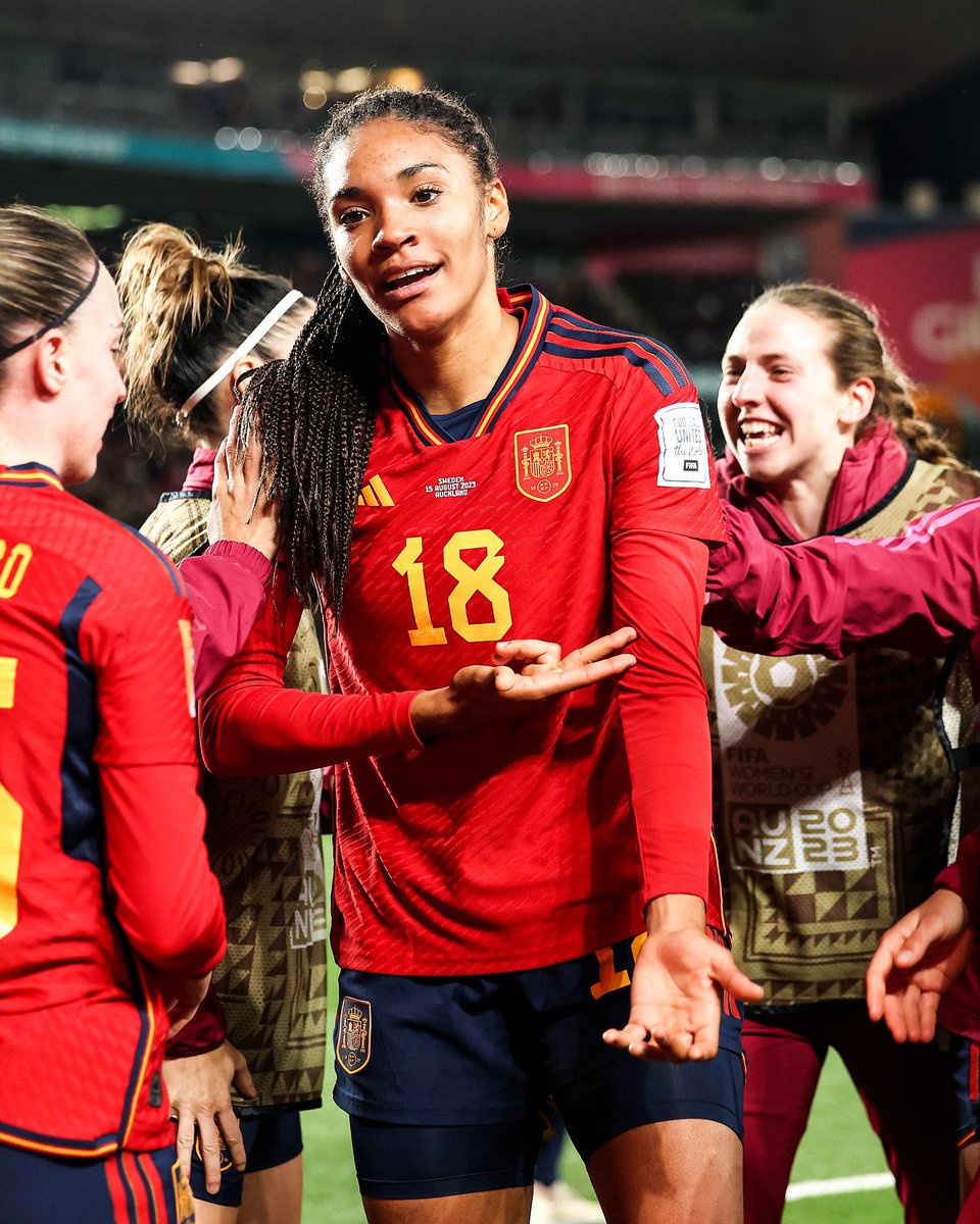 SHANKCOMICS🛸 tweet media