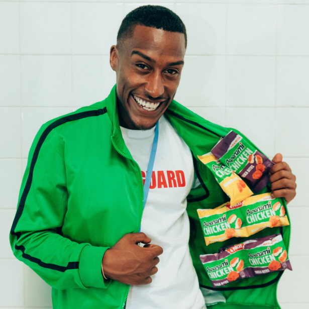 INTOUCH_RUGBY's tweet photo. Why not spice up your little one’s lunchbox with tasty back to school deals from Peperami? ... now live @ https://t.co/mfuNWdJEhw ! #peperami #lunchbox #school #ad #ideas #treats #protein @Peperami https://t.co/lshgKAdqSf