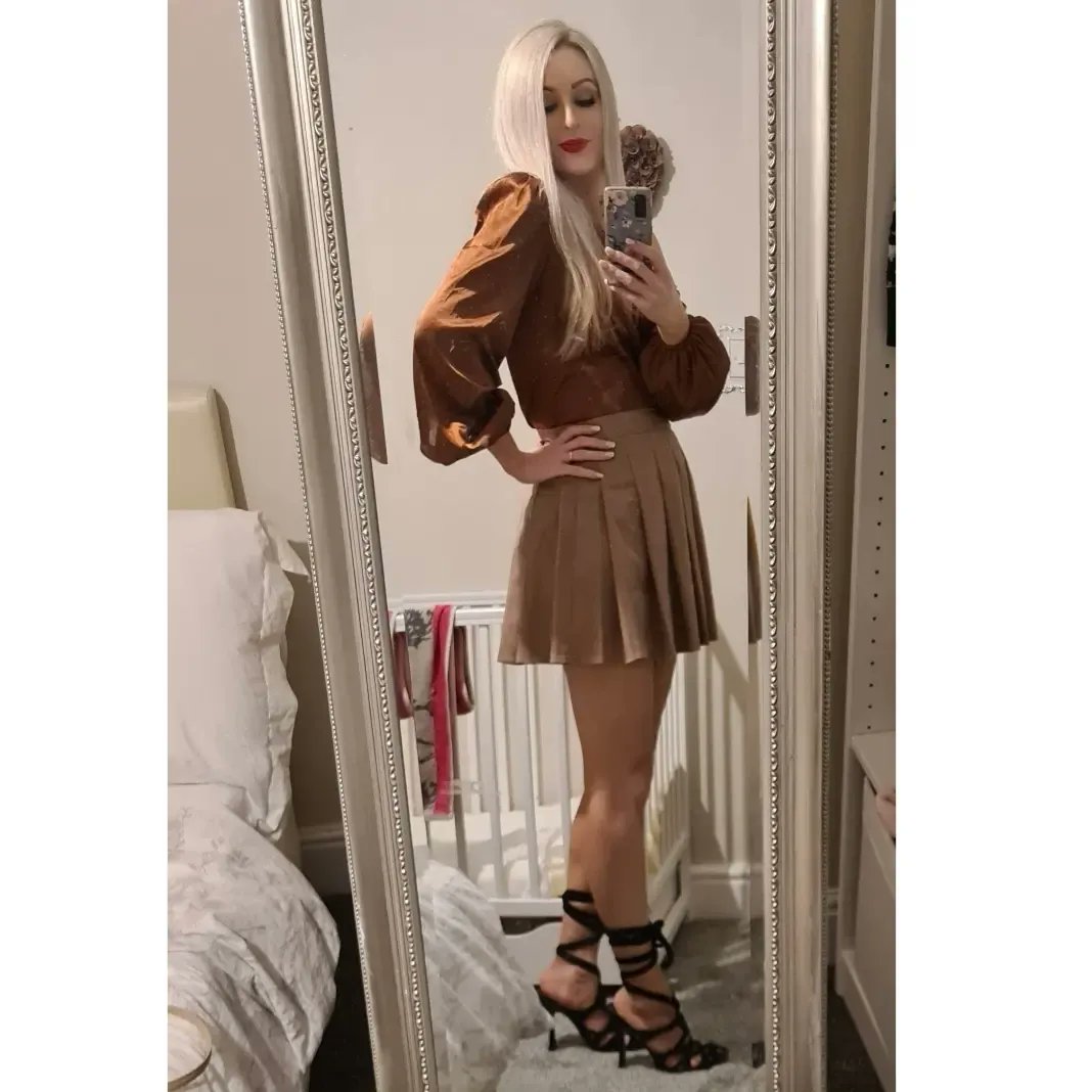 Chantel_CooperC's tweet photo. Kristien's birthday weekend  🥳🍹🍜 https://t.co/zdYjHChsrF