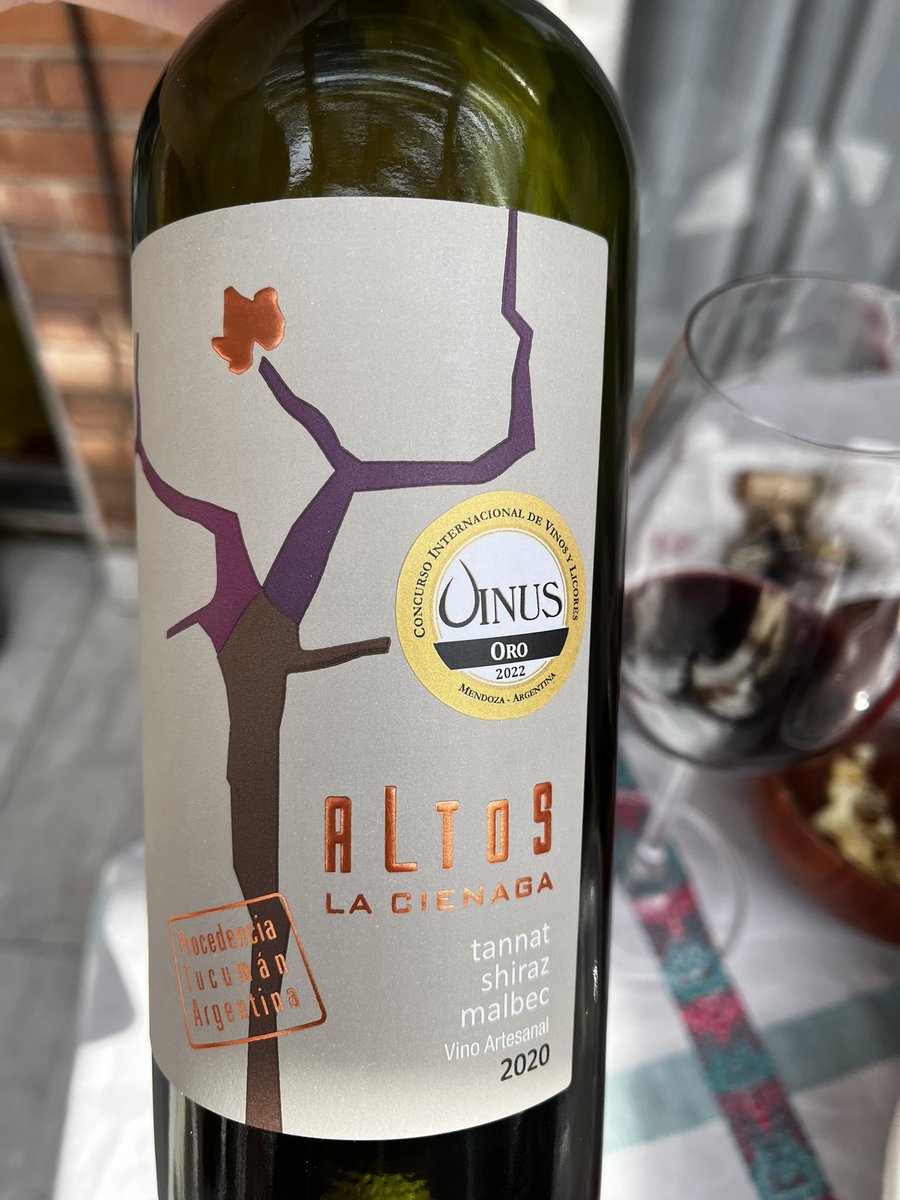 ClauPiva's tweet image. Hermosa tarde del Dia del Niño pasamos 🙌🍷hermosos vinos probamos