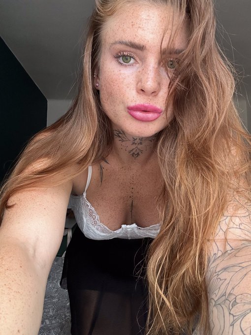 Let&rsquo;s go on date! 🔥🤭 https://t.co/jvcAc0zGi3