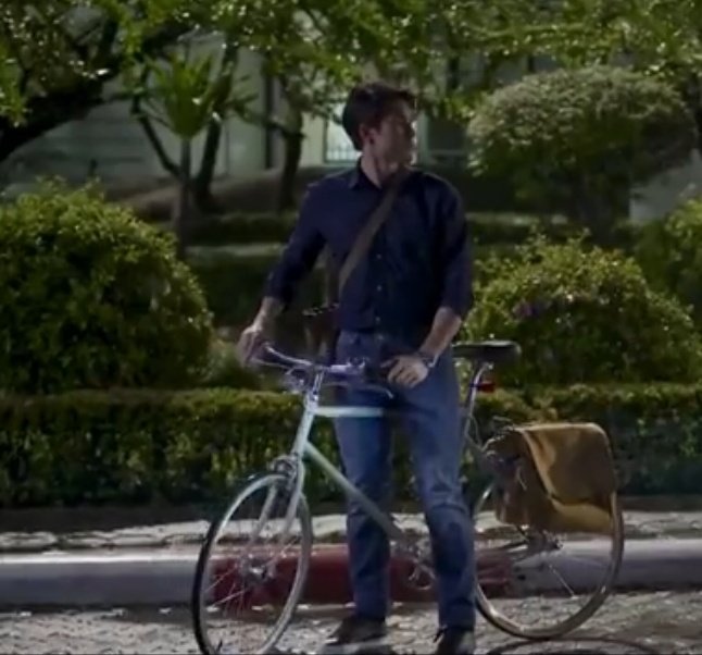 _youbemine's tweet photo. คิมคู่กะหมองั้นณเดชน์คงคู่กะจักรยานแล้วล่ะ 555555 #สืบลับหมอระบาดep1 https://t.co/YPX1dz5cEx