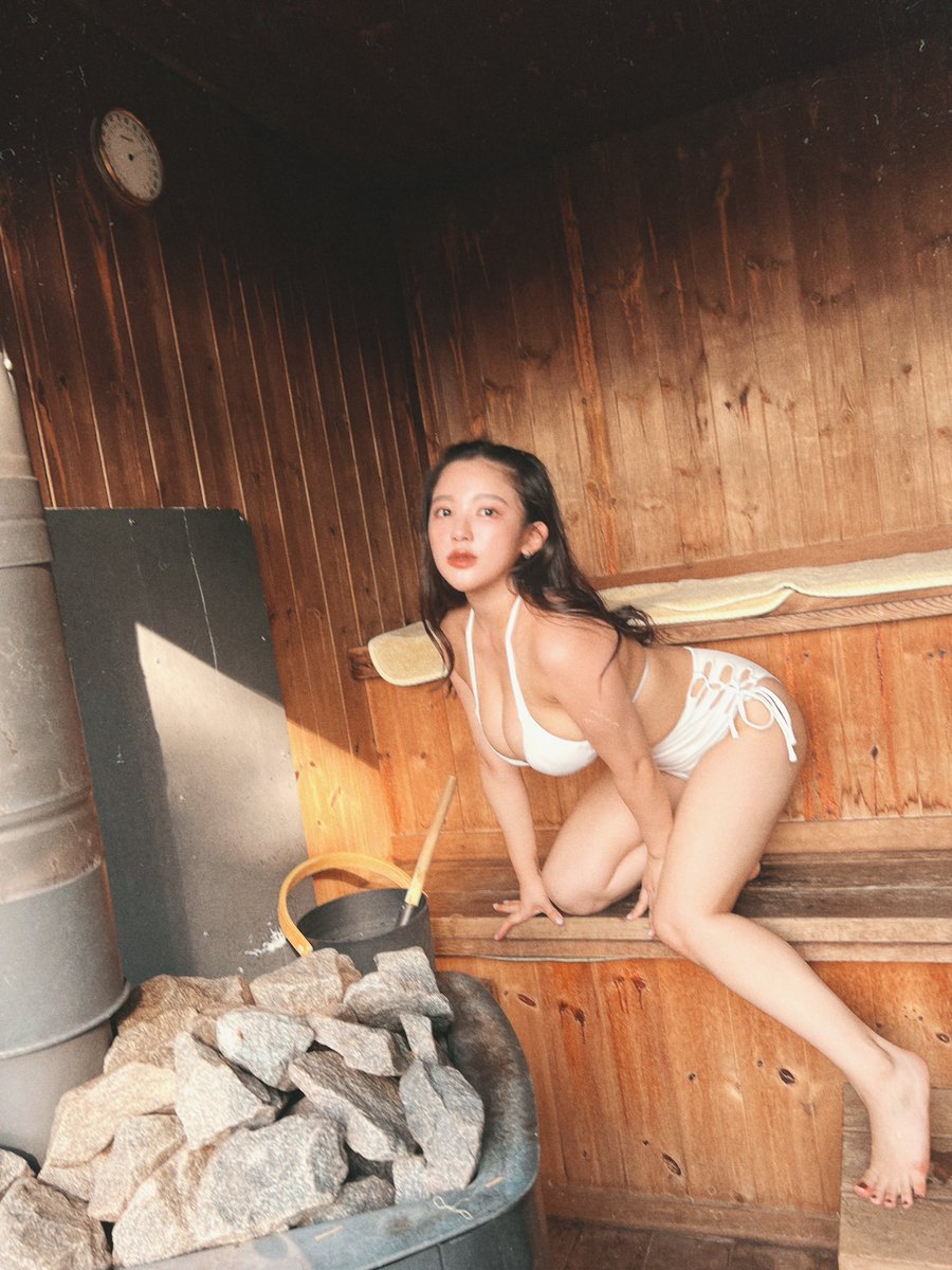 夏のサウナ旅❤️in長野
今年2回目のanoie。

前回は1月で雪が積もってた⛄
今回は全く変わった鮮やかな緑🌳

なんで自然はこんなに癒されるの？🫣
詳細はラジオ📻 #世界の天木 で
お話ししますね〜

最高な人生です。ありがとう♨️
#1mmでもいいなと思ったらRT 
#天木サウナ https://t.co/HCGemlxraB